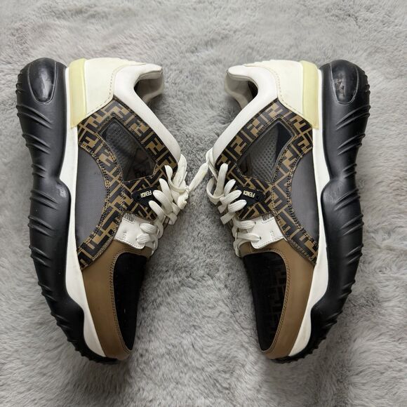 Fendi - \